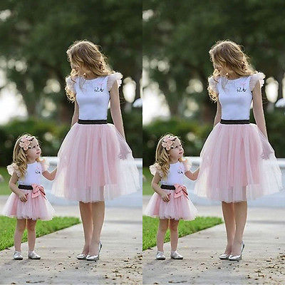 Różowa sukienka i koszulka dla baletnicy dziewczynki