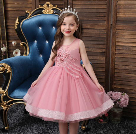 Piękna sukienka okolicznościowa dla dziewczynki różowa, koronkowa z ozdobami
